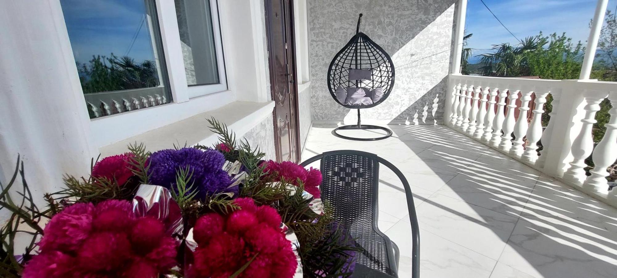 Hilltop Guest House Kutaissi Exterior foto